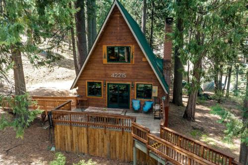 Sierra Cedars House | HB Hideaway Boho Treehouse Vibes in the Pines