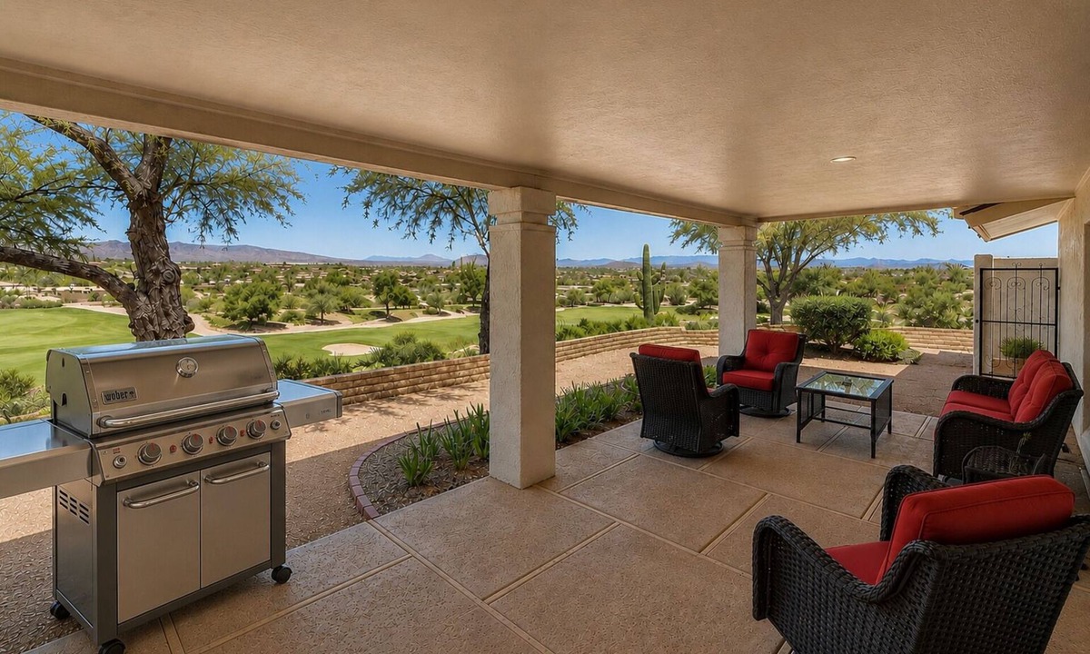 Wickenburg House | Hillside Oasis private estate , Golf course VIEW