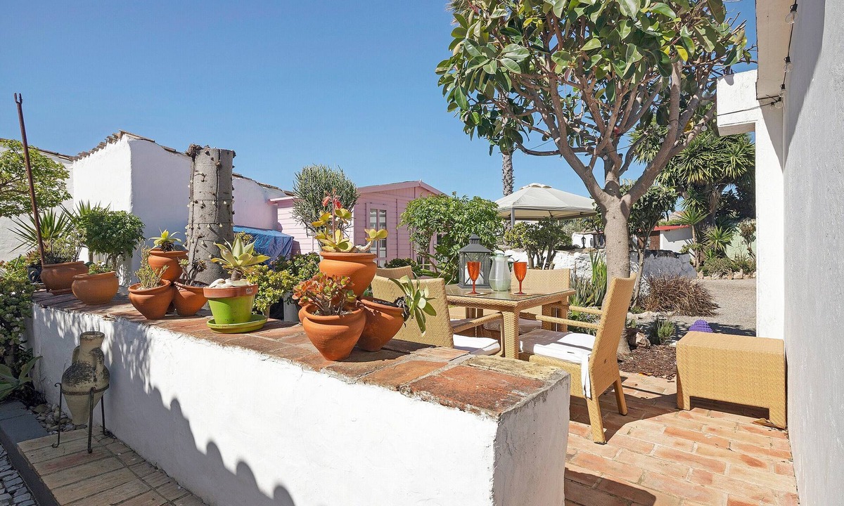 Sao Bras de Alportel House | Holiday Home 'The Lavender' with Wi-Fi