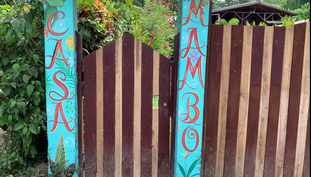 Cahuita Bed & Breakfast | Hotel Boutique Casa Mambo