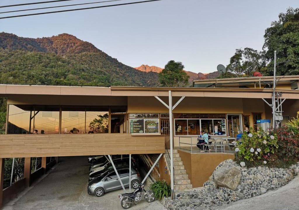 Rivas Hotel | Hotel Uran