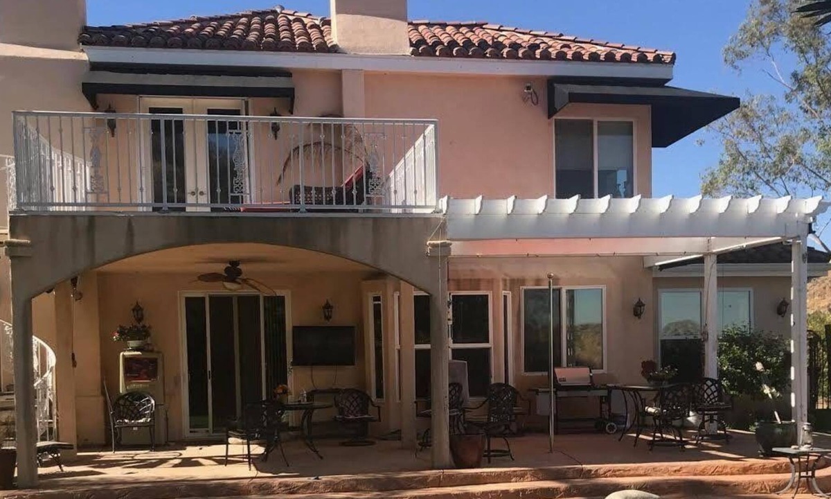 Castaic House | Huge Property Oasis