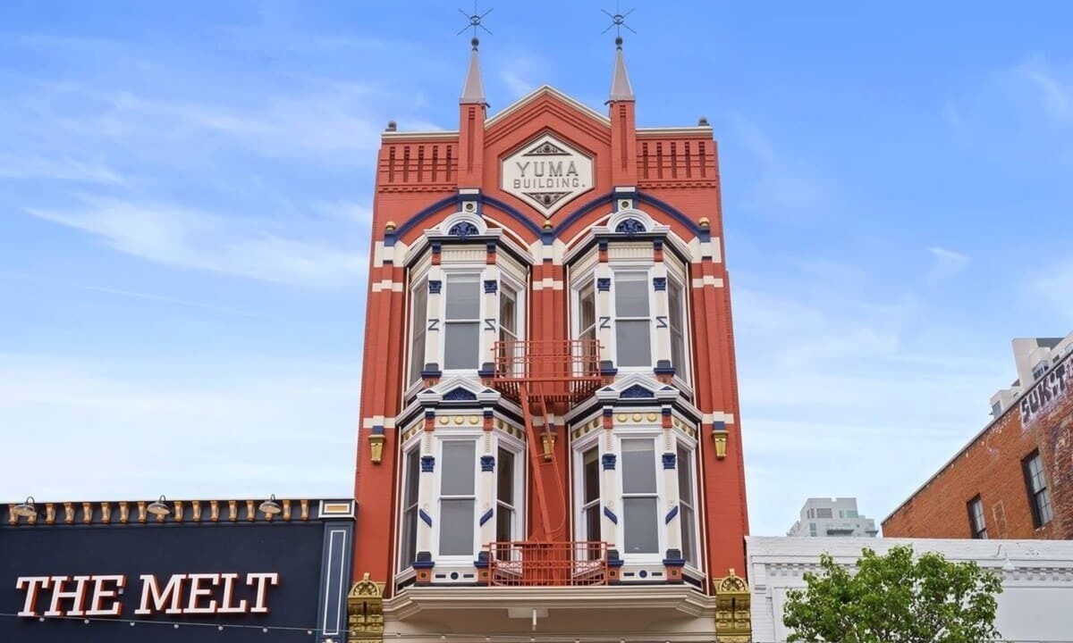 Gaslamp Quarter House | Iconic 9BR Landmark in Gaslamp, Sleeps 14