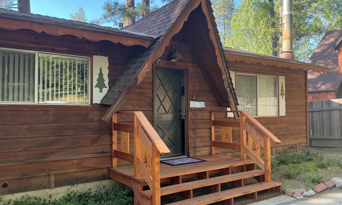 Idyllwild House | Idy Hus. Updated cabin near Idyllwild Arts and Town
