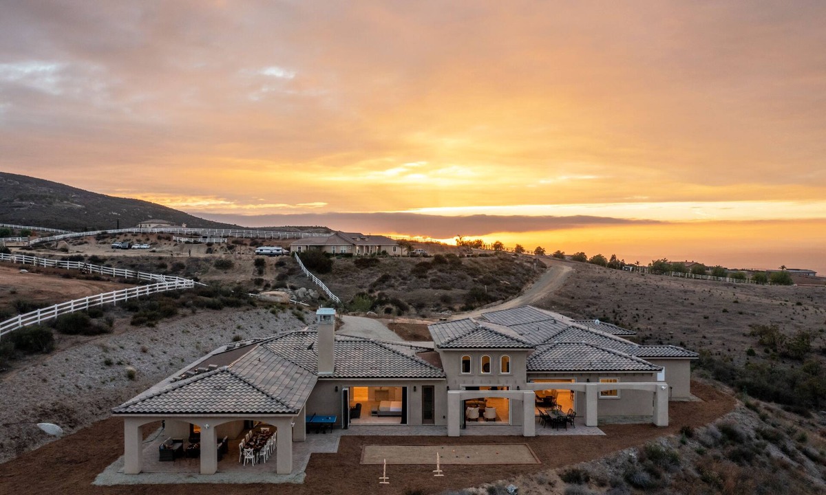 Temecula House | Incredible Estate w/Panoramic Views & Bocce Ball Court! | Malbec by AvantStay