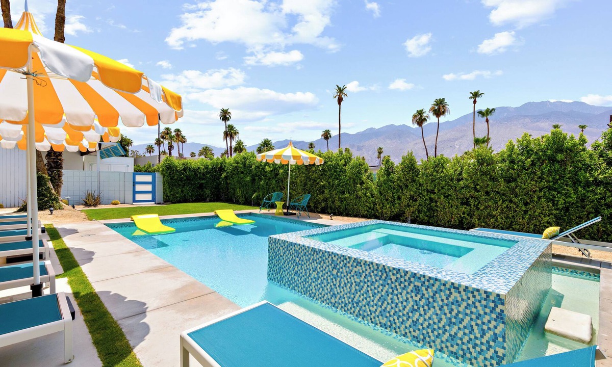 Palm Springs House | Jazz House: Cool classic vibes