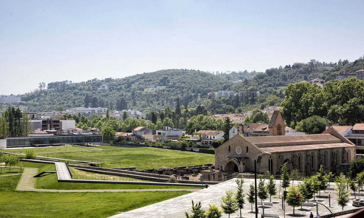 Coimbra House | JR Studios & Suites