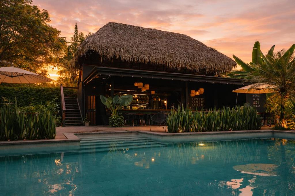 Ballena Resort | Jungle River Resort