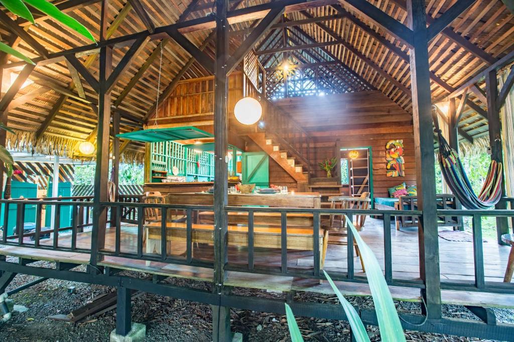 Cocles House | La Casita- Authentic Caribbean House steps to Cocles Beach