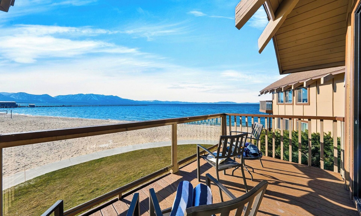 Bijou Park Condo | Lakefront Condo + Views + Near Dining and Skiing | Beach Front Perch