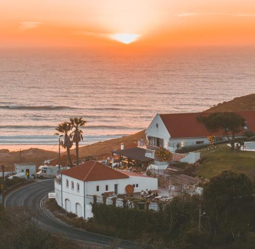 Mafra Hostel | Lapoint Surf Camp Ericeira