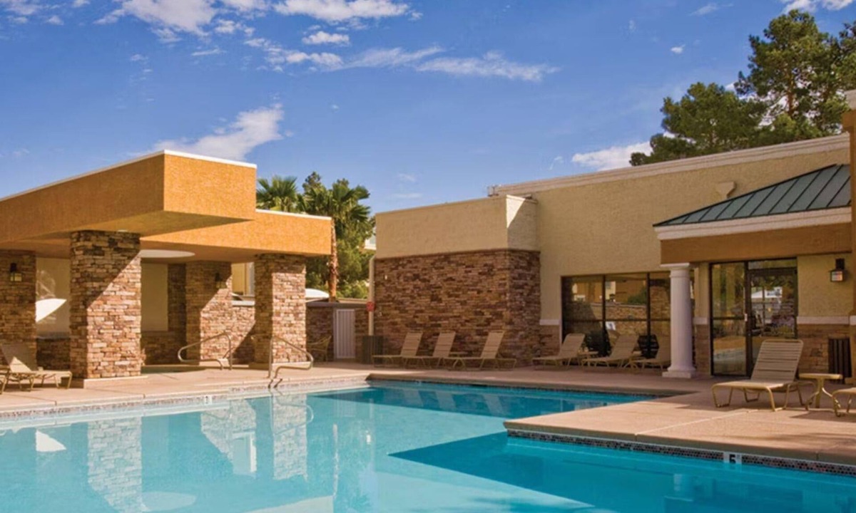 Las Vegas Resort | Las Vegas Escape with Spacious 2BR Deluxe Near the Strip