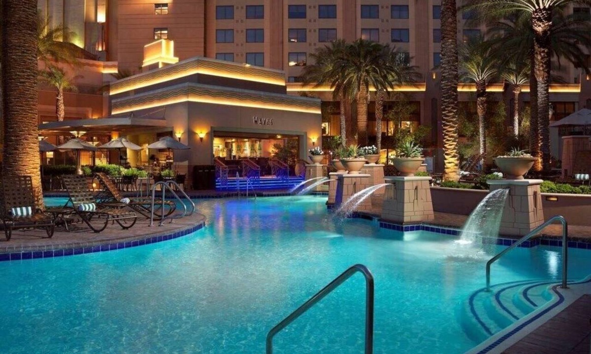 Las Vegas Apartment | Las Vegas | Pool & Strip Access | Urban Weekend Stay