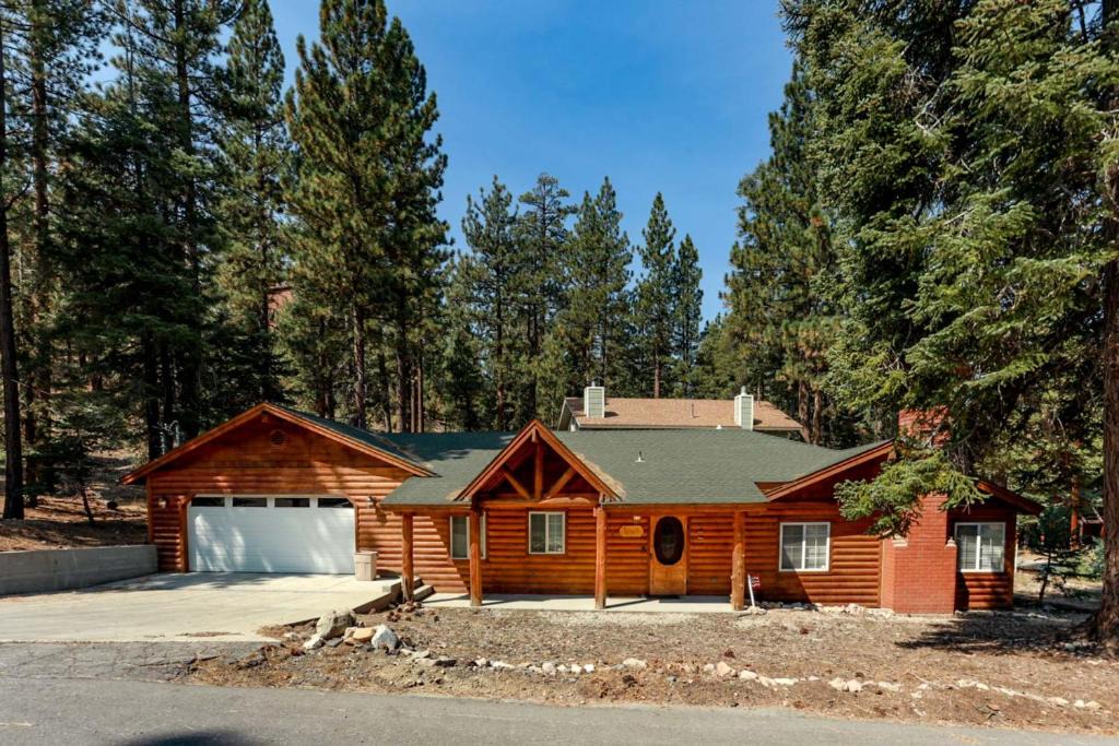 Upper Moonridge House | Lazy Bear Lodge-1235 by Big Bear Vacations