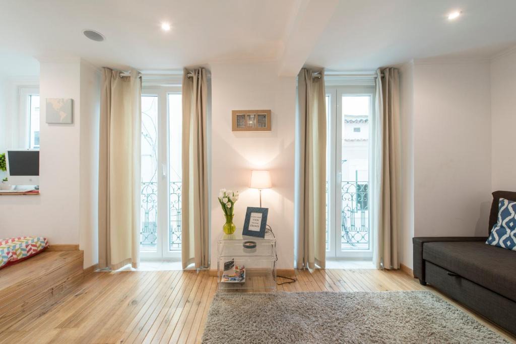Misericordia Apartment | Lisbon Apartment Bairro Alto - Bica 1