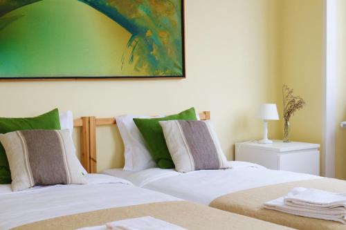 Santo Condestavel Apartment | Lisbon99