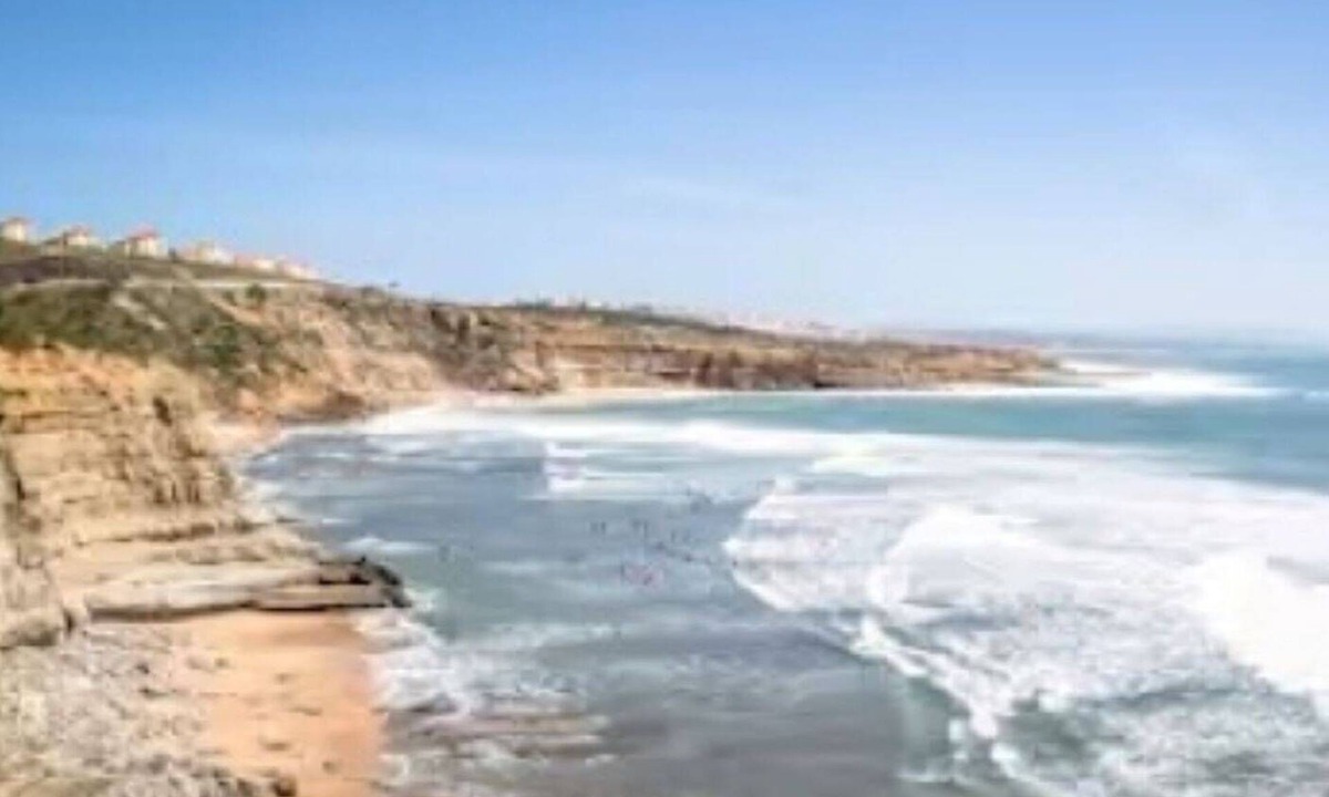 Ericeira Villa | Liv in by Ericeira Property