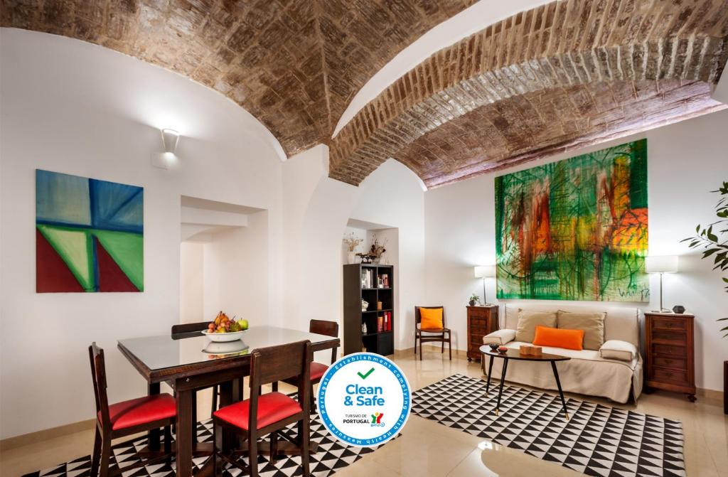 Evora Apartment | LUX - Casa Becco dos Assucares, free GARAGE - Centro Histórico