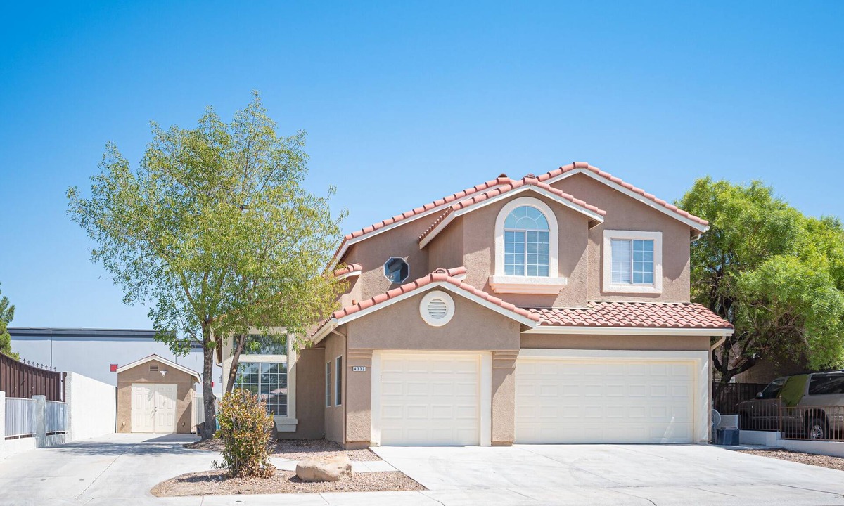 North Las Vegas House | Luxurious-Modern Home W/Pool & Self Check-In
