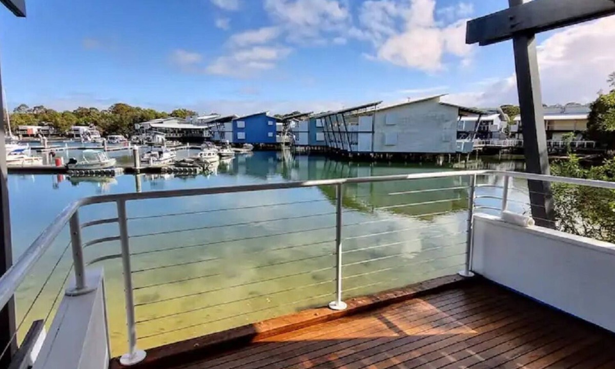 Gold Coast Apartment | Luxury Island Retreat