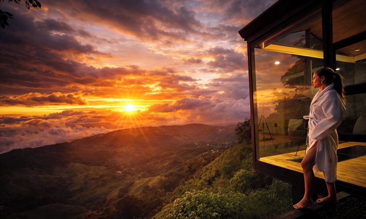 Monteverde Cabin | Luxury Glass Cabin- 270° Ocean & Forest Views + Hot Tub