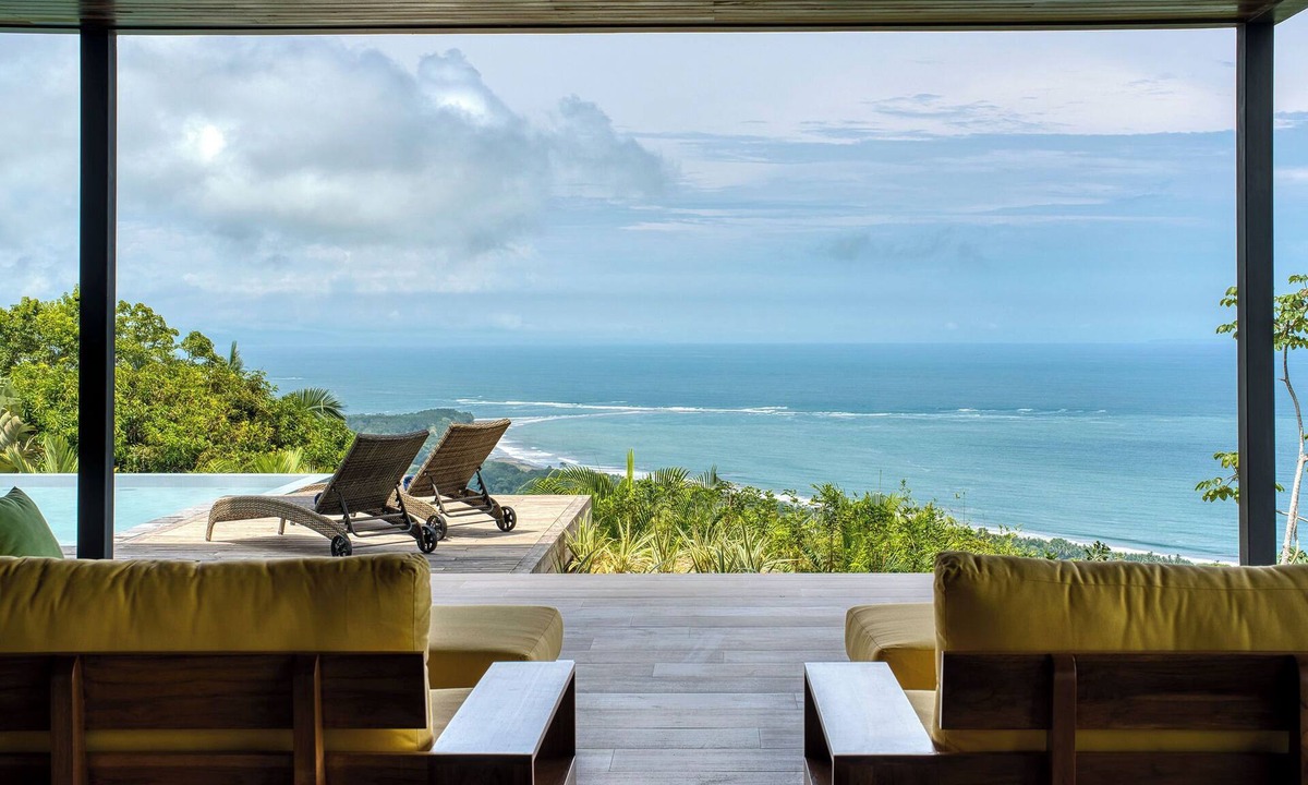 Ballena Villa | Luxury Design oceanview villa looking @the Whales Tales Secure & Concierge