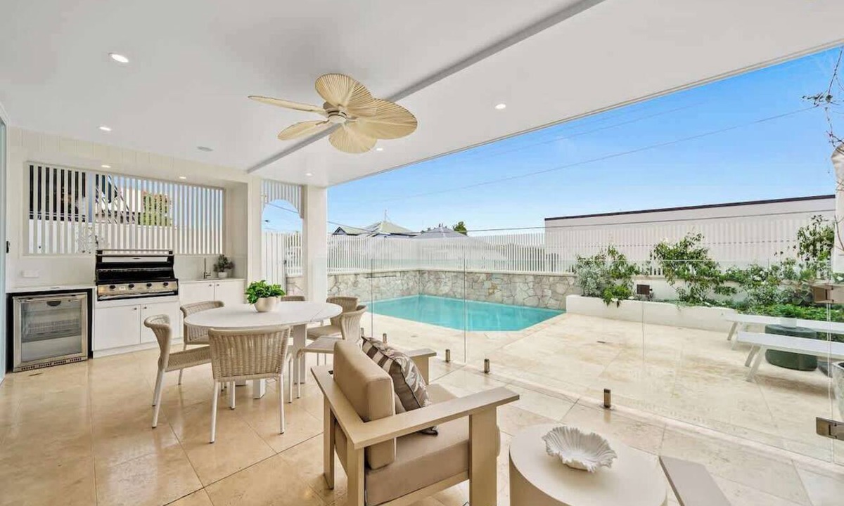 West End House | Luxury Grecian Villa with Magnesium Pool and BBQ