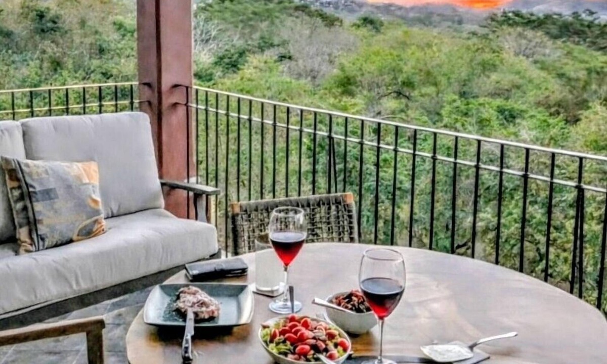 Brasilito Condo | Luxury Oceanview Penthouse - Private Beach Club Access - Reserva Conchal