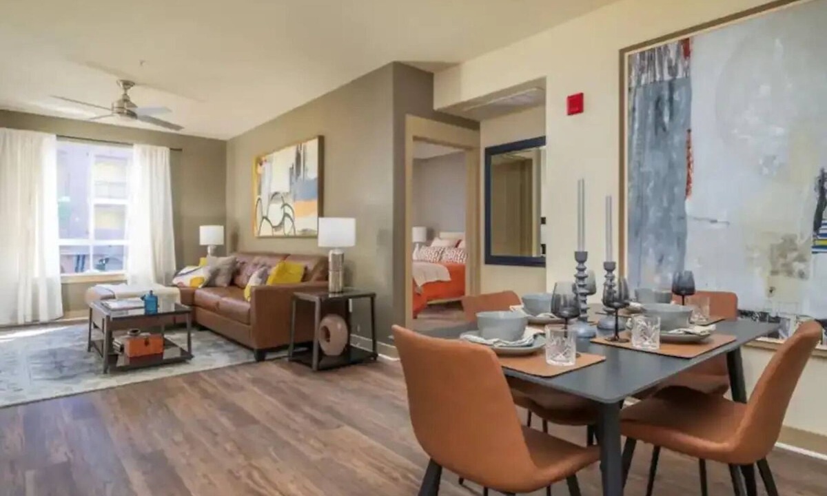 Valencia Condo | Luxury Resort Condo by Six Flags Magic Mountain