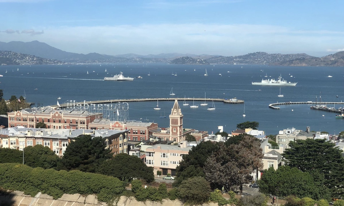 Russian Hill Condo | Luxury View Apartment on Russian Hill available for all of May 26 - July 3 ONLY
