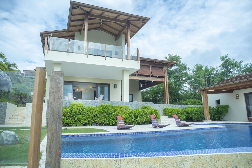 Guacalito de La Isla Villa | Luxury Villa *Guacalito de la Isla *With Staff *Pool *Terrace *Day Pass Included