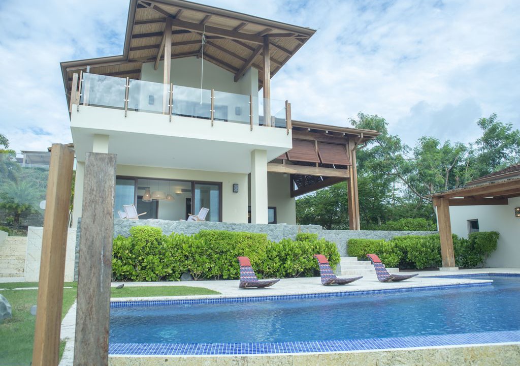 Guacalito de La Isla Villa | Luxury Villa *Guacalito de la Isla *With Staff *Pool *Terrace *Day Pass Included