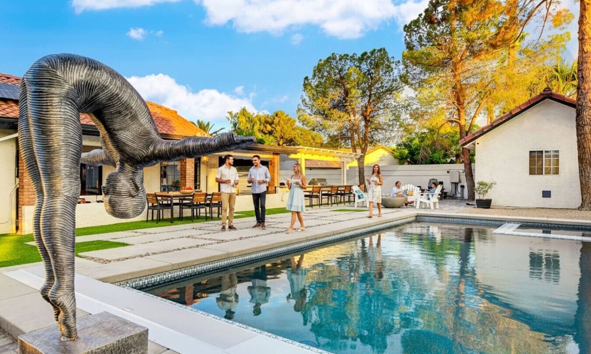 Paradise House | Luxury Villa: Pool, Hot Tub & Fire Pit Near Strip