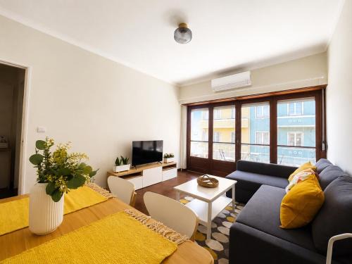Alcantara Apartment | Lx Factory Apartment-Lisbon Style-Spacious & Bright-Congress Centre