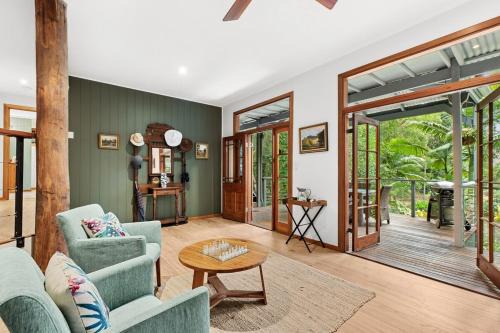 Cooroy House | Magnolia Cottage