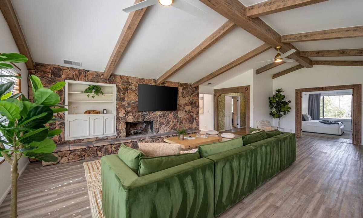 Valley Center House | Main Ranch House - Great for Hosting!