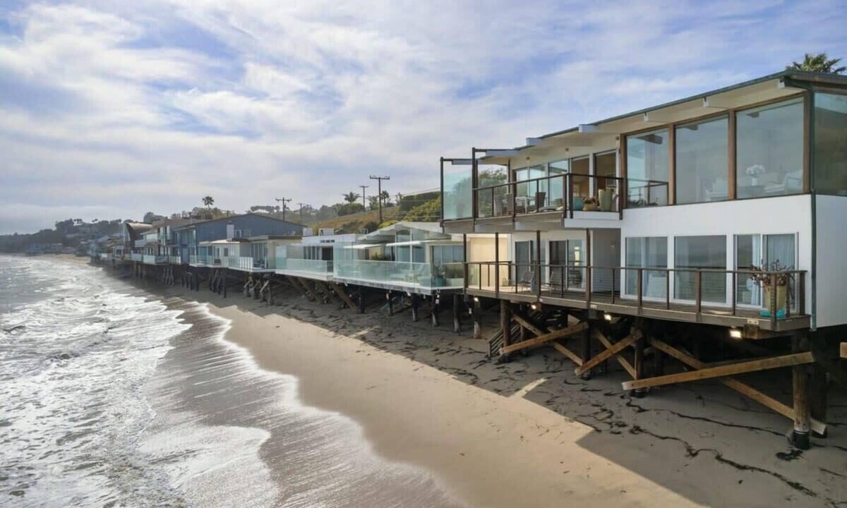 Central Malibu House | Malibu Cove Colony Beach by Stay Awhile Villas