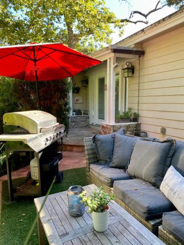 Central Malibu House | Malibu Ranch Guest House Hideway