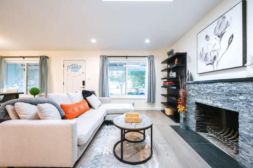 Sunnyvale West House | Marbella Lane - Exquisite Home 3BR