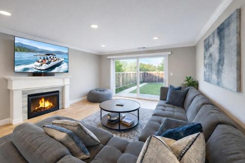 El Granada House | @ Marbella Lane Seaside Retreat, Walk to the Beach