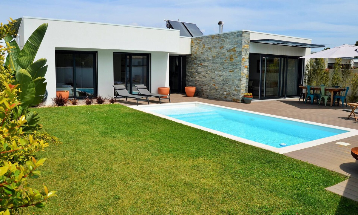 Meco House | Meco Beach and Pool Villa
