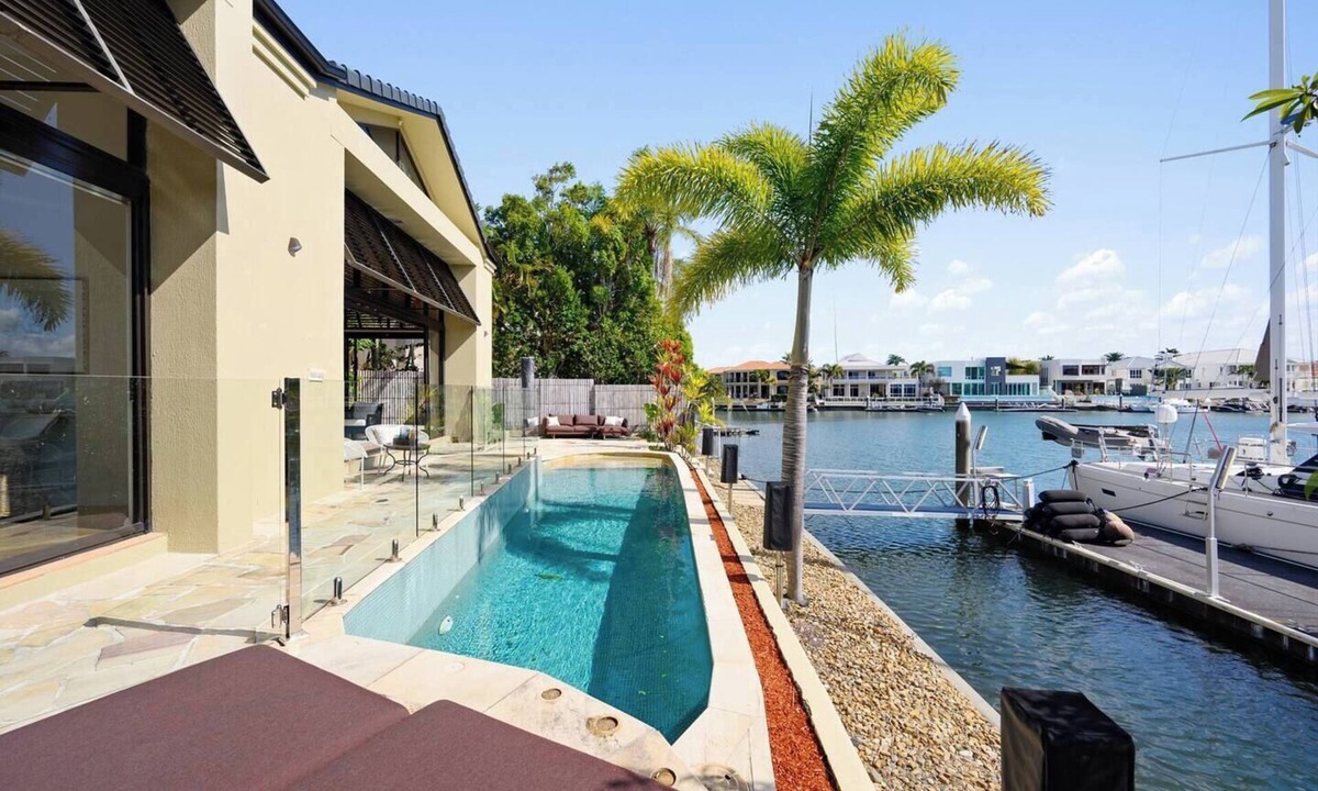 Paradise Point House | Med Inspired Waterfront Bliss in Sovereign Islands