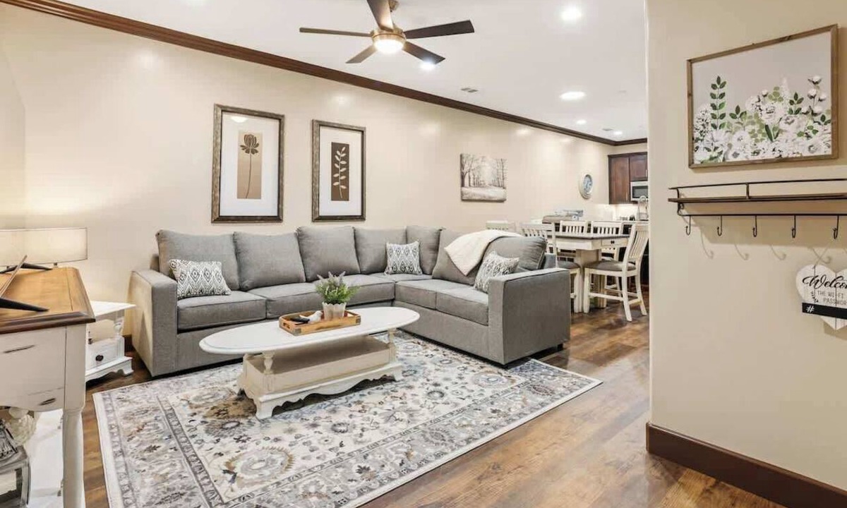 Visalia Apartment | Midtown Loft 302 on Main St DT Visalia