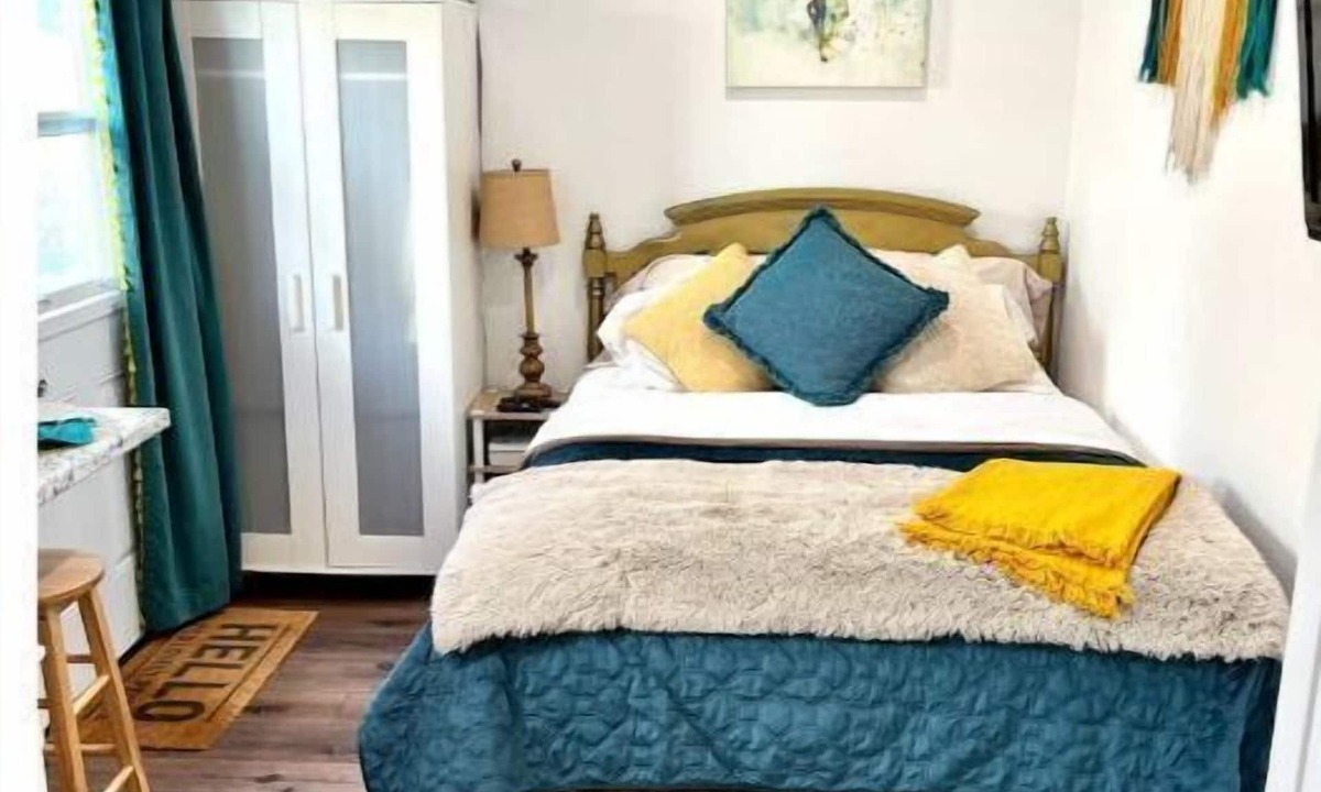 Castaic House | Minutes to Six Flags & Castaic Lake! Private