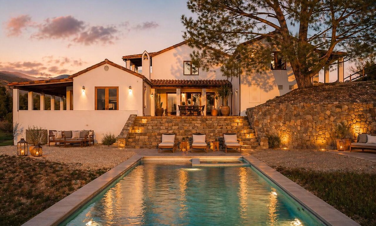 Ventura County House | Modern home in Santa Paula