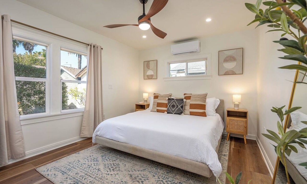 Zaferia Apartment | Modern, Quiet 1BR with W/D + AC and Covered Parking