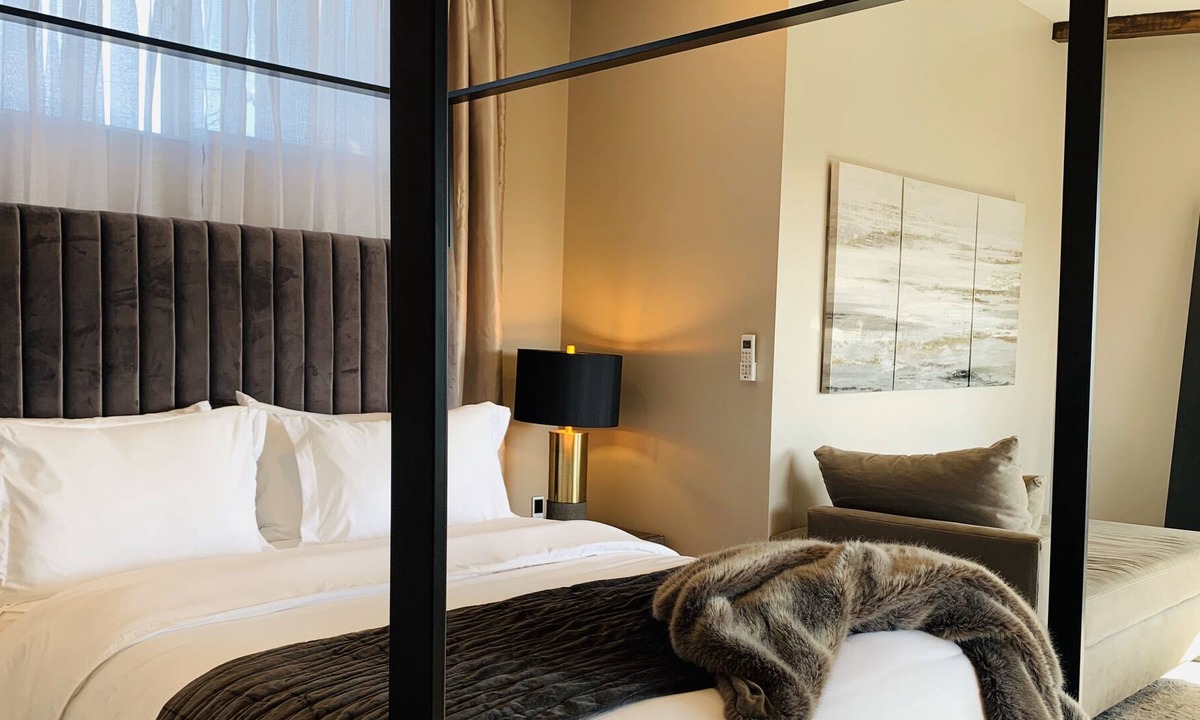 Allied Gardens House | Modern San Diego Houzz close to beach and downtown