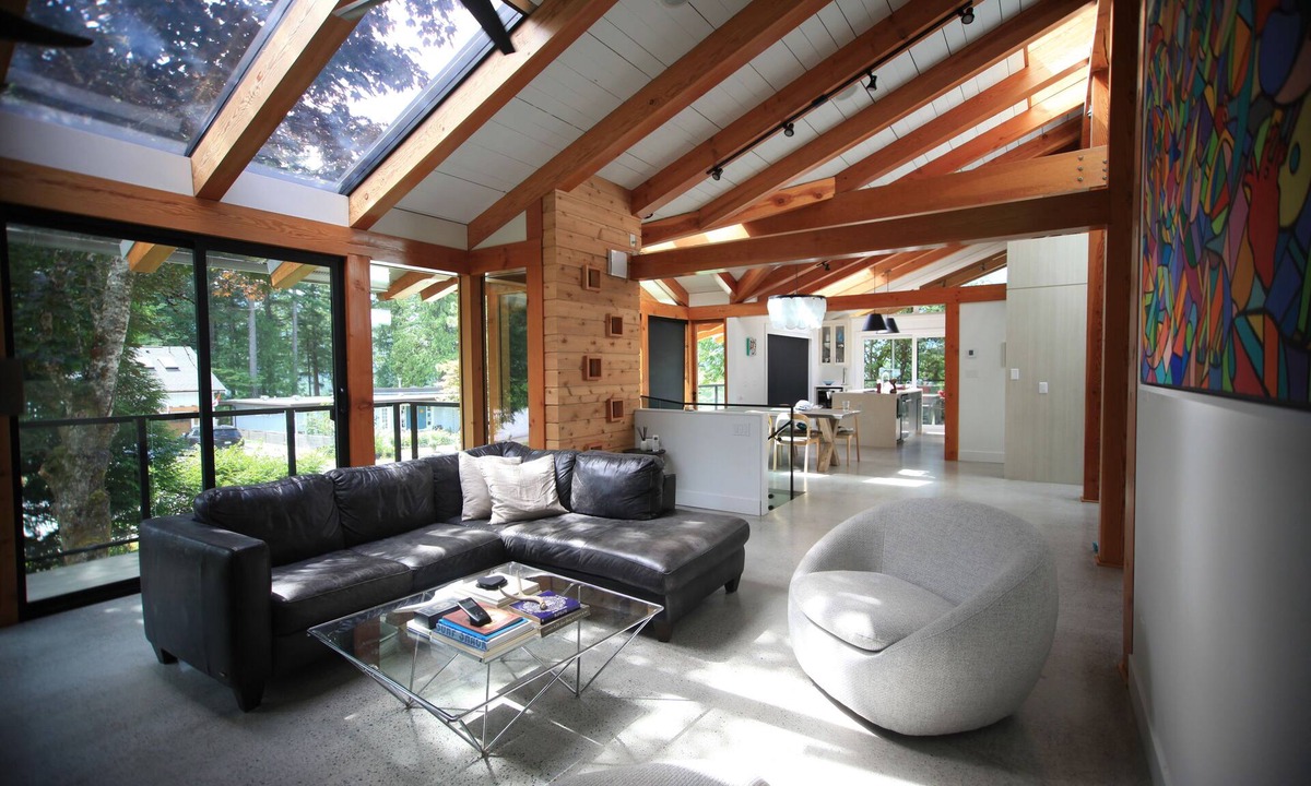 Garibaldi Highlands House | Modern & spacious timber frame home, 3 bed, 5 bath. W/Sauna + Espresso