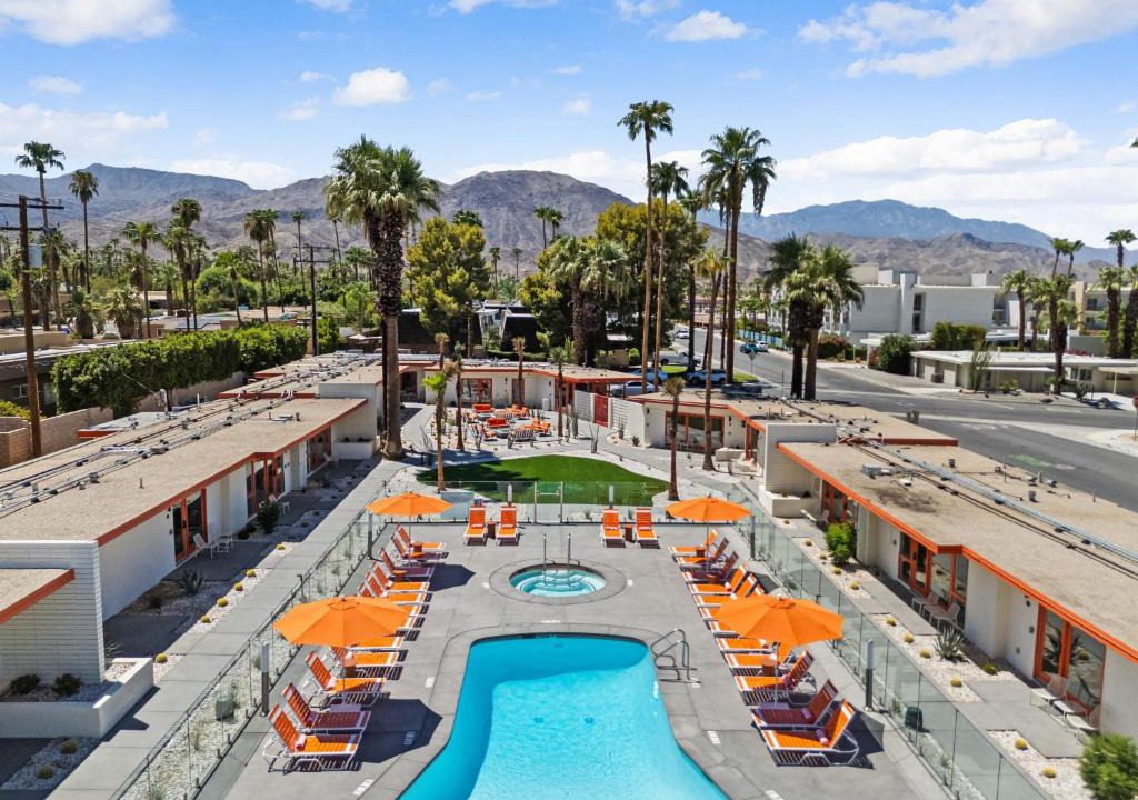 Palm Desert Hotel | Mojave Resort - Adults Only