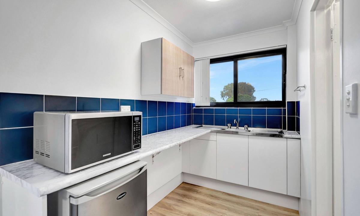 Mermaid Beach Hotel | Montego Mermaid Beach Motel